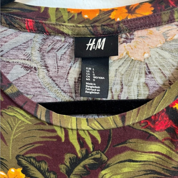 H&M Multicolor Tropical Print Tee - Picture 2 of 6
